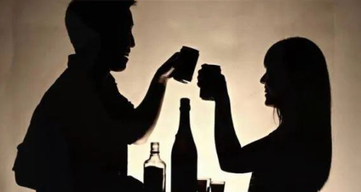 王平聚律師：醉酒后強(qiáng)行與他人發(fā)生性關(guān)系，如何定罪?